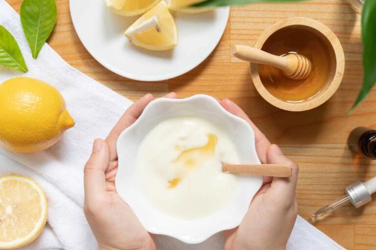 3 DIY face serums and their benefits. Here are 3 DIY face serums and their benefits.