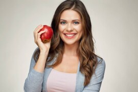 Find out how eating apples is beneficial for your skin.- Here you will learn how eating apples is beneficial for your skin.