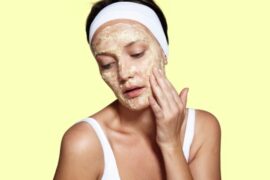 Try these DIY multani mitti hacks for glowing skin.- How to use multani mitti for face.