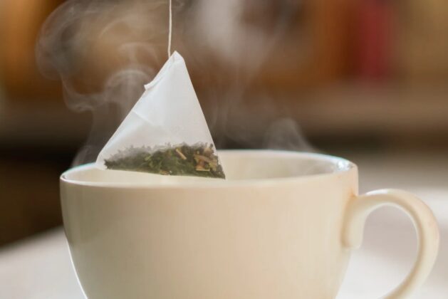 Here are some health hazards of using tea bags.- Know how tea bags affect your health.