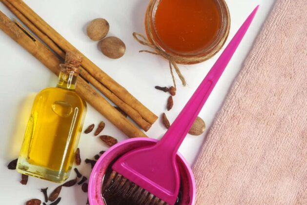 Here are 2 homemade hair masks for dry and damaged hair.- Here are two homemade hair masks for dry and damaged hair.