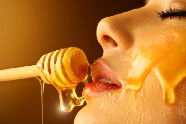 Know how to use honey for post diwali skin care – Nourish your skin after Diwali with these honey face masks.  Post this