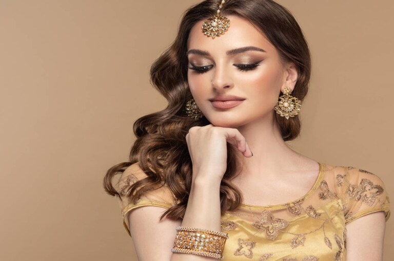 Here are the steps to get the perfect base for makeup,