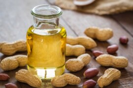 Know how peanut oil is good for your health and how to use it.- Know how peanut oil is beneficial for your health.