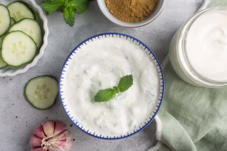 Know the best way to add curd in daily diet.- You should know these few important things about curd to get the full benefits.