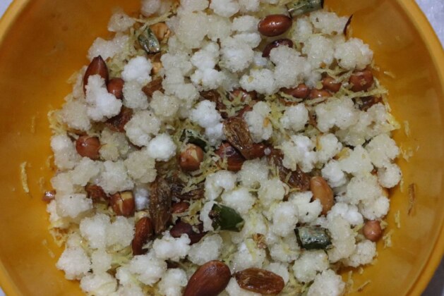 Know how to make sabudana namkeen recipe.- Know how to make healthy namkeen of sabudana for fasting.